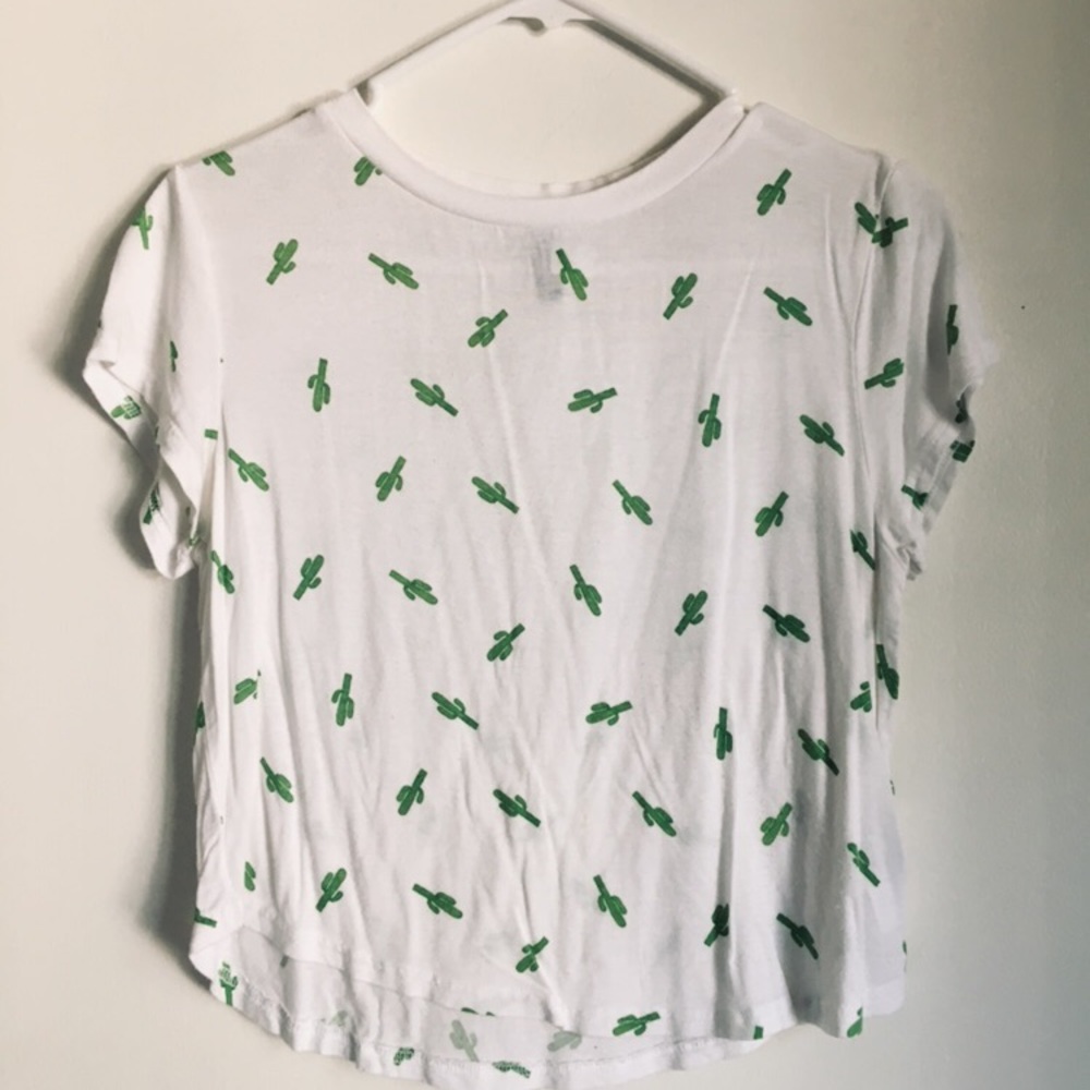 Gently used cactus tee